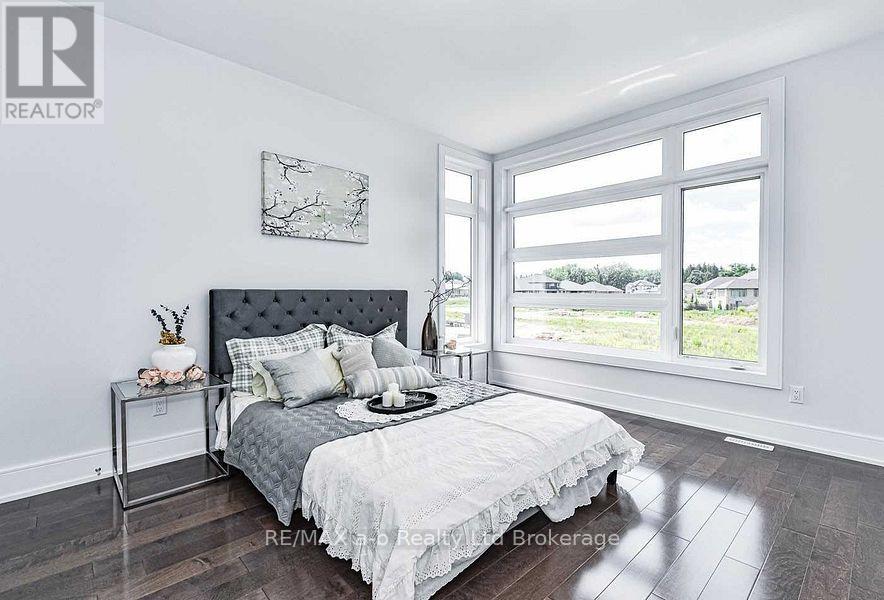 421 Somme Street, Woodstock, Ontario  N4T 0K3 - Photo 16 - X13536888