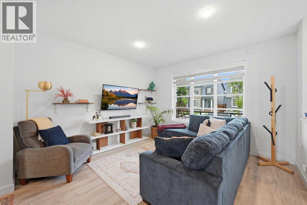 21 Carringvue Link NW, Calgary, Alberta  T3P 1K7 - Photo 6 - A2325783