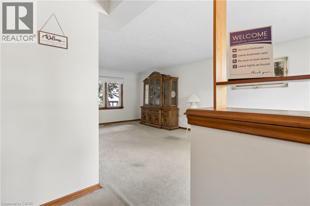 74 Ross Avenue, Kitchener, Ontario  N2A 1V3 - Photo 4 - 40845679