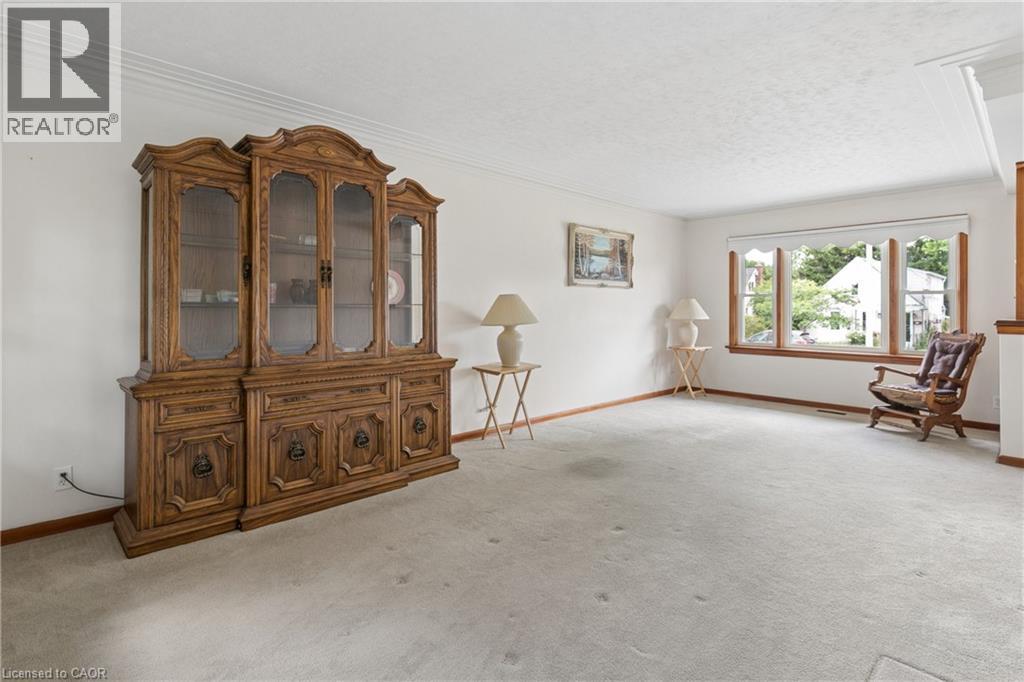 74 Ross Avenue, Kitchener, Ontario  N2A 1V3 - Photo 8 - 40845679