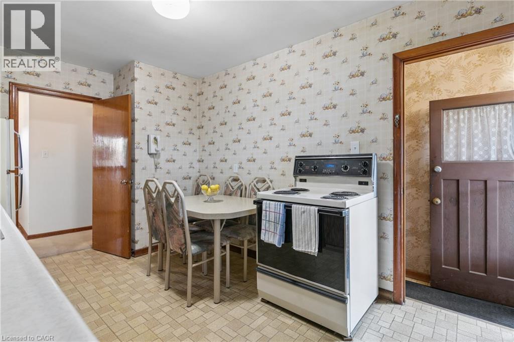 74 Ross Avenue, Kitchener, Ontario  N2A 1V3 - Photo 9 - 40845679