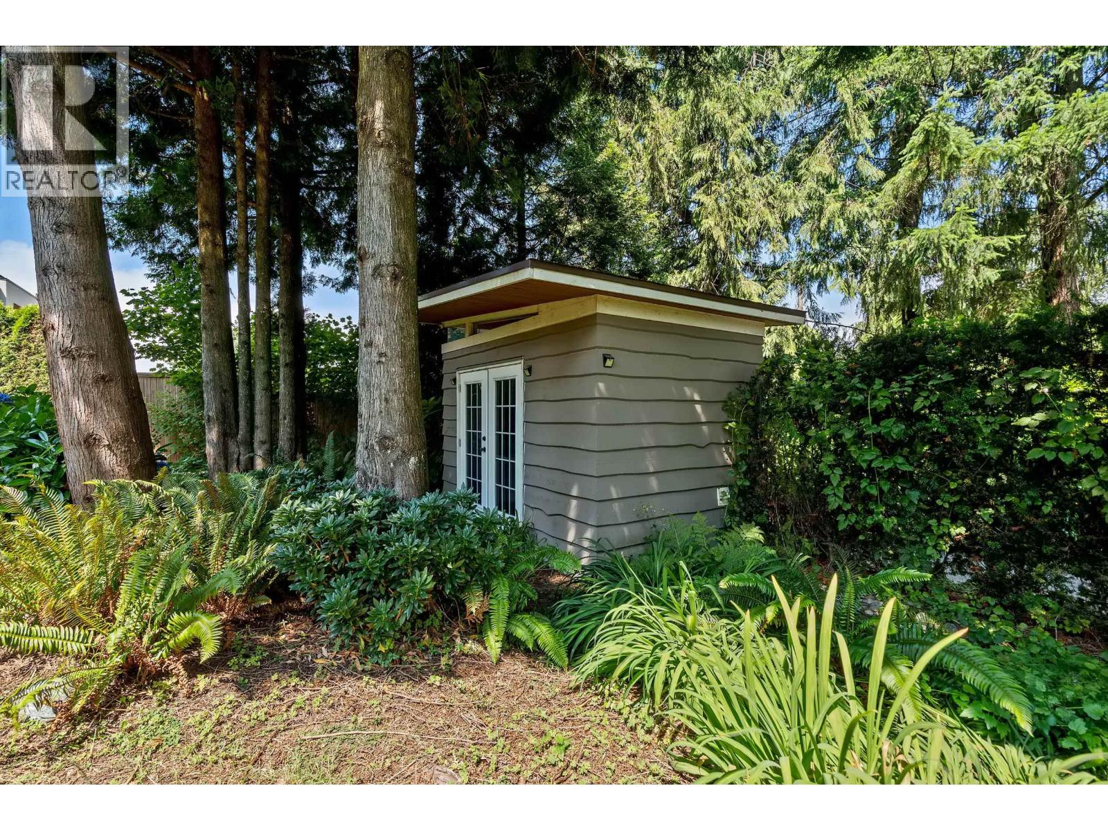 7965 Burnfield Crescent, Burnaby, British Columbia  V5E 2B8 - Photo 33 - R3144500