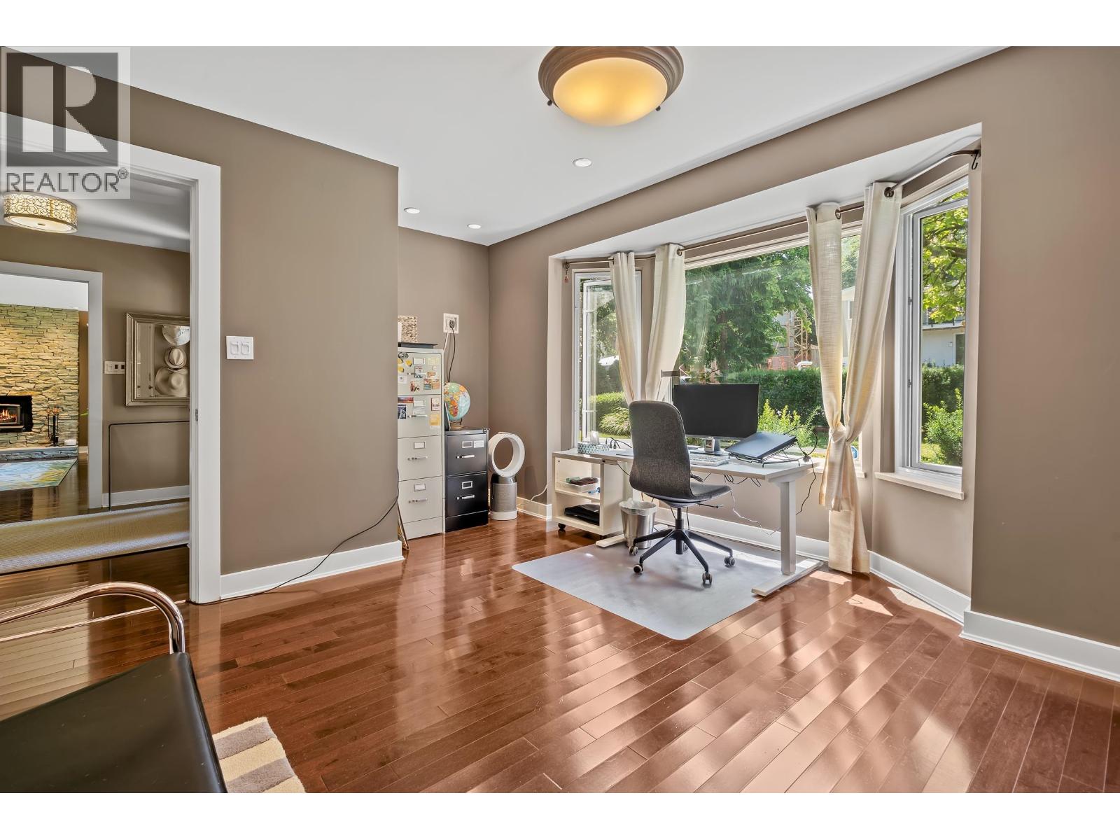 7965 Burnfield Crescent, Burnaby, British Columbia  V5E 2B8 - Photo 14 - R3144500