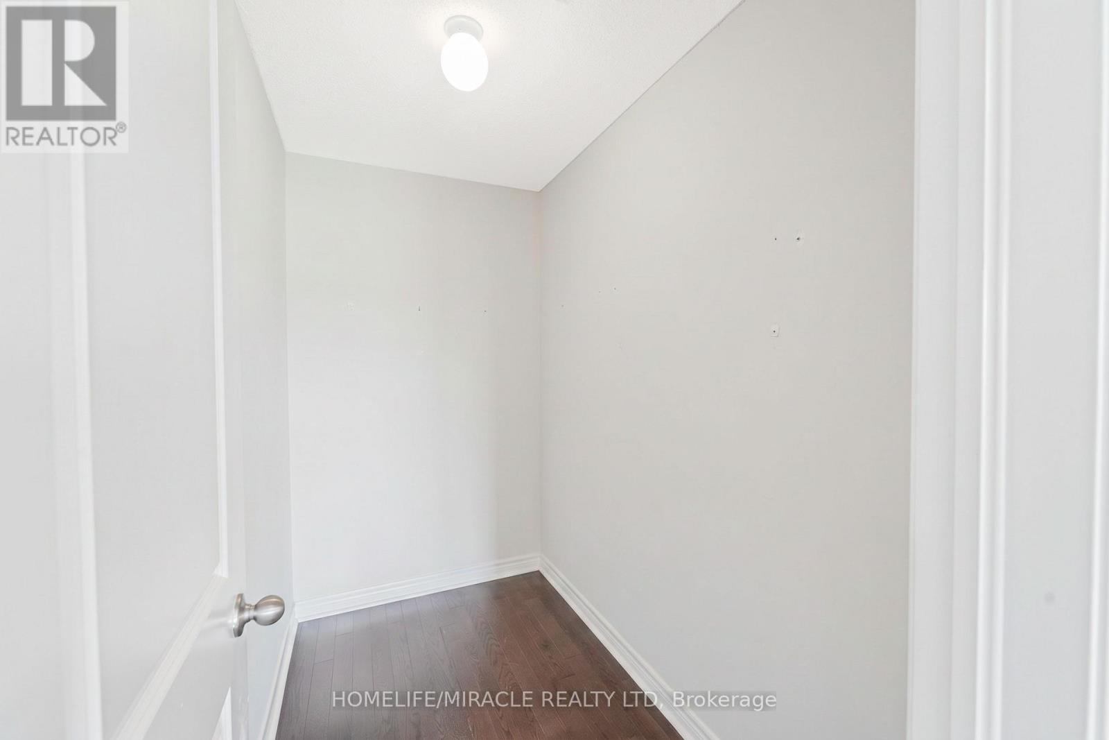 11 Finegan Circle, Brampton, Ontario L7A 4Z7 - Photo 20 - W13542276
