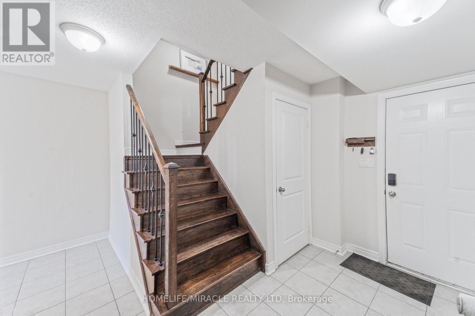 11 Finegan Circle, Brampton, Ontario L7A 4Z7 - Photo 29 - W13542276