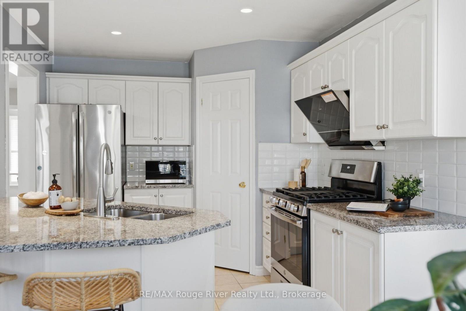 2125 Scottscraig Drive, Oshawa, Ontario  L1L 1C2 - Photo 15 - E13544674