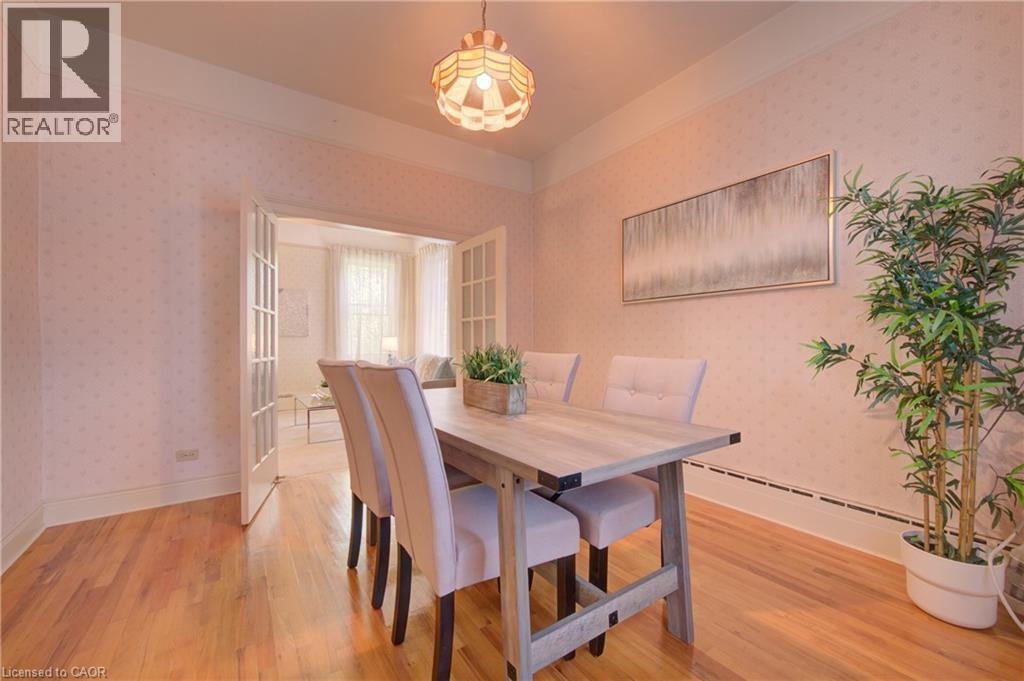 41 Dumfries Street, Cambridge, Ontario N1S 1Y6 - Photo 12 - 40845076