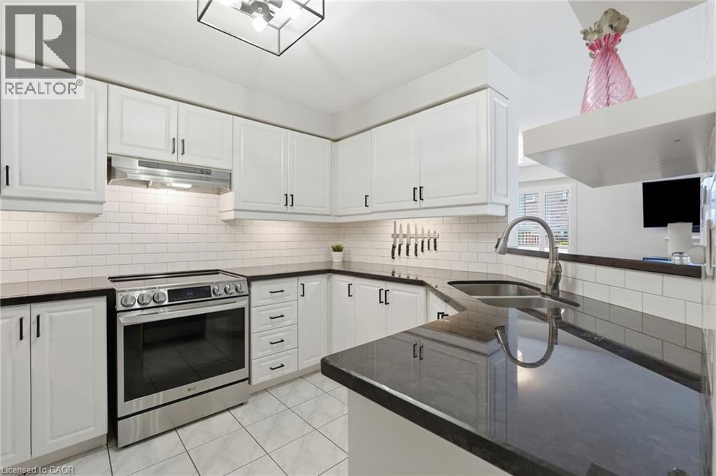 2022 Atkinson Drive Unit# 34, Burlington, Ontario  L7M 4H6 - Photo 13 - 40844602