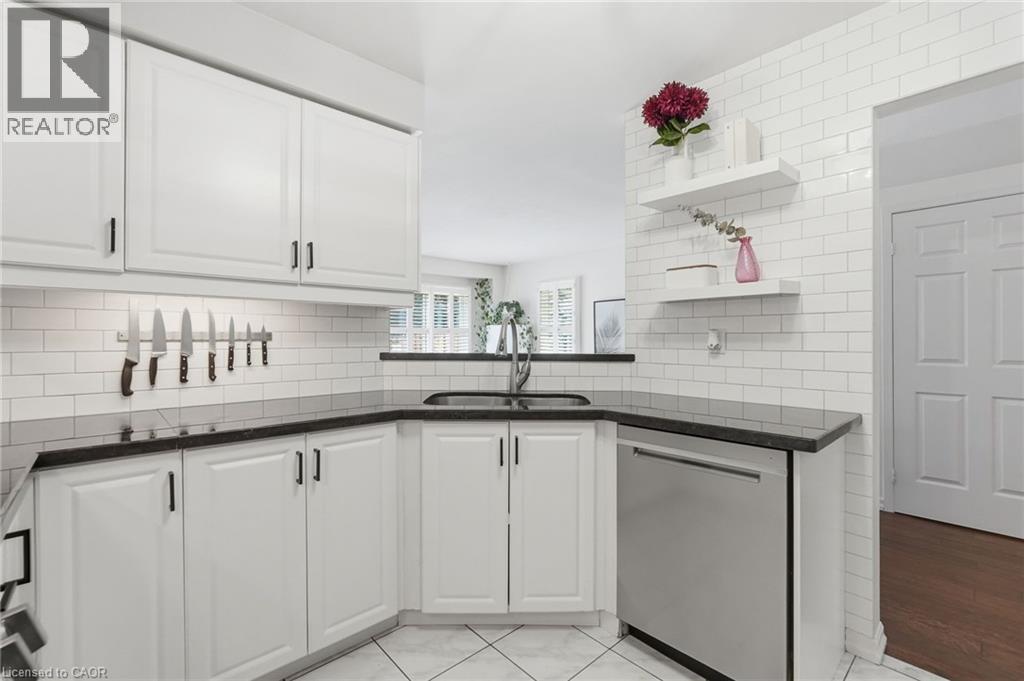 2022 Atkinson Drive Unit# 34, Burlington, Ontario  L7M 4H6 - Photo 14 - 40844602