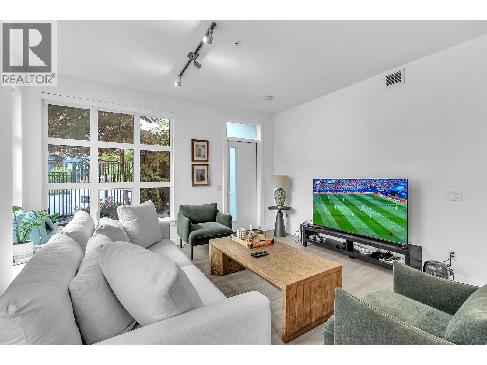 115 2060 Curling Road, North Vancouver, British Columbia  V7P 0E1 - Photo 6 - R3143183