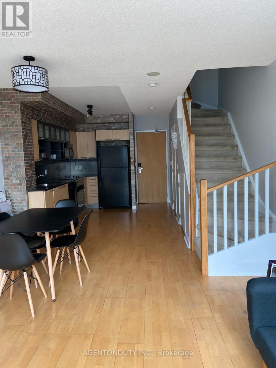 919 - 36 Blue Jays Way, Toronto, Ontario  M5V 3T3 - Photo 2 - C13544504