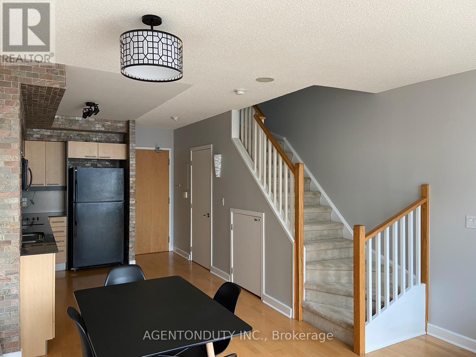 919 - 36 Blue Jays Way, Toronto, Ontario  M5V 3T3 - Photo 3 - C13544504