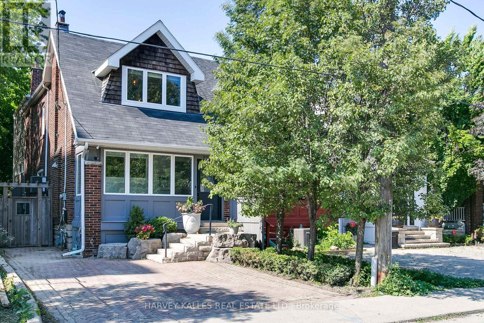 30 MILLWOOD ROAD, Toronto, Ontario