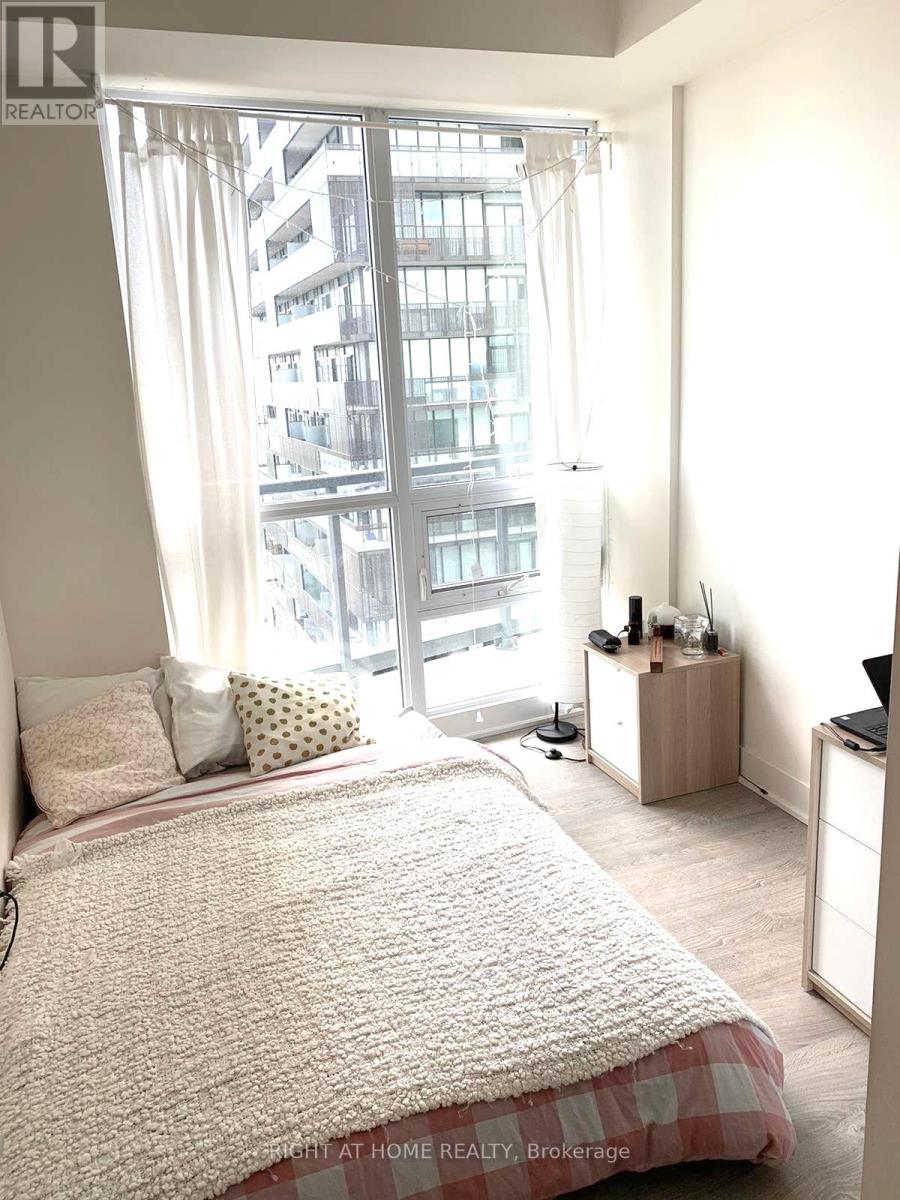 2802 - 30 Roehampton Avenue, Toronto, Ontario  M4P 1R2 - Photo 14 - C13544760