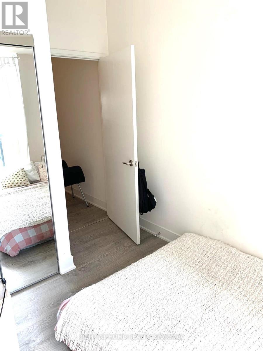 2802 - 30 Roehampton Avenue, Toronto, Ontario  M4P 1R2 - Photo 17 - C13544760