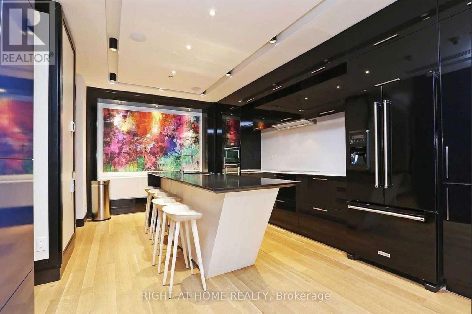 2802 - 30 Roehampton Avenue, Toronto, Ontario  M4P 1R2 - Photo 19 - C13544760