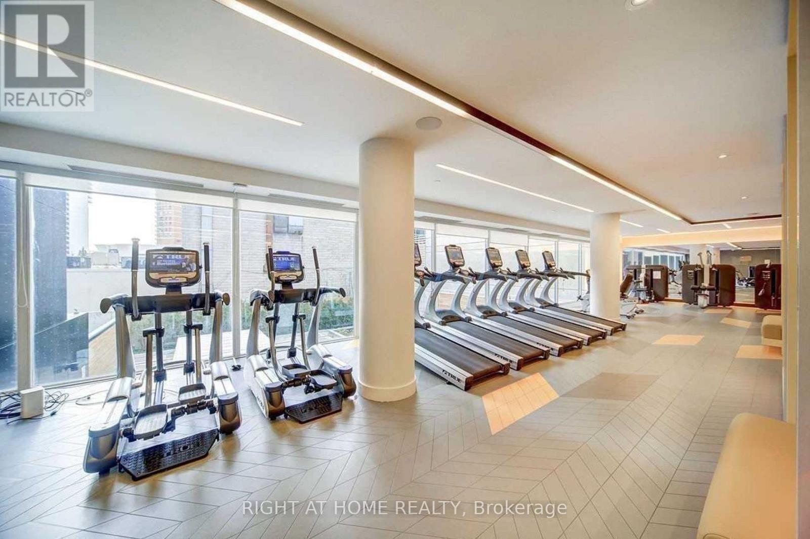2802 - 30 Roehampton Avenue, Toronto, Ontario  M4P 1R2 - Photo 22 - C13544760