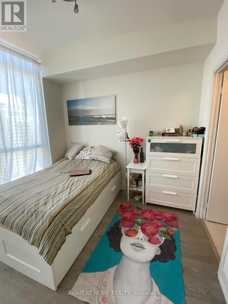 2802 - 30 Roehampton Avenue, Toronto, Ontario  M4P 1R2 - Photo 4 - C13544760