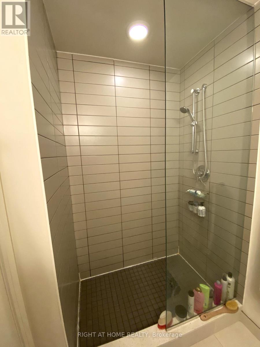 2802 - 30 Roehampton Avenue, Toronto, Ontario  M4P 1R2 - Photo 7 - C13544760