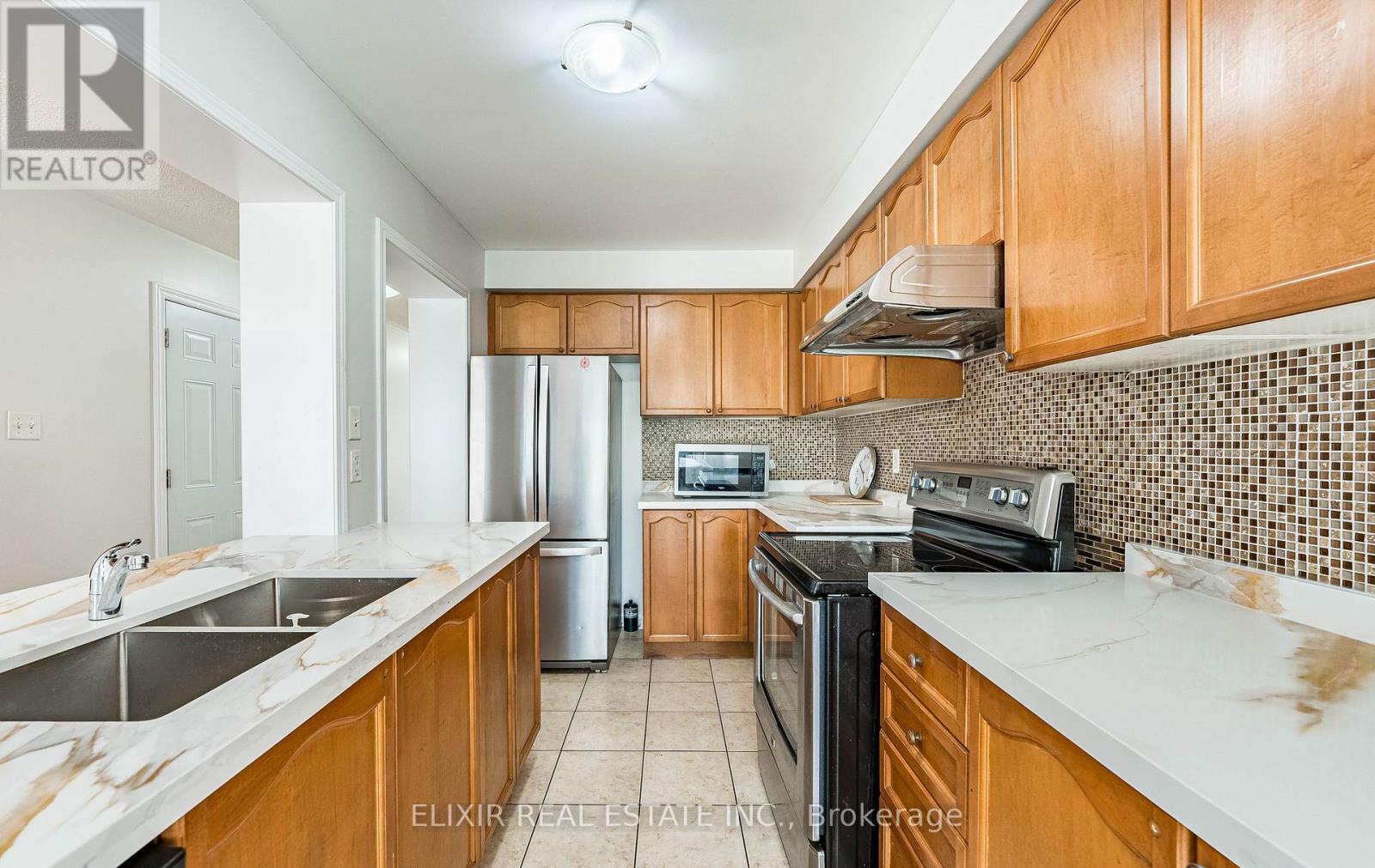 Main Level - 50 Millcar Drive, Toronto, Ontario M1B 6G4 - Photo 6 - E13544518