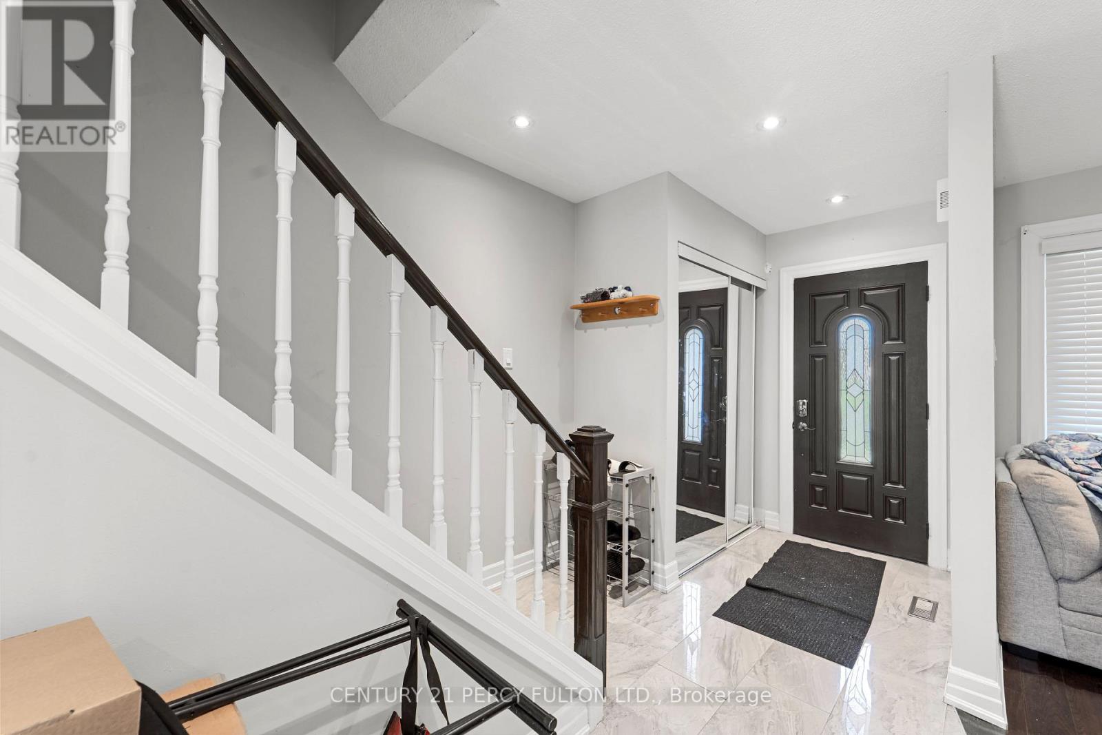 55 Chalmers Crescent, Ajax, Ontario L1S 5Z8 - Photo 5 - E13544588