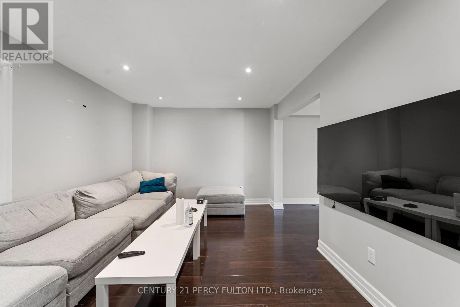 55 Chalmers Crescent, Ajax, Ontario L1S 5Z8 - Photo 7 - E13544588