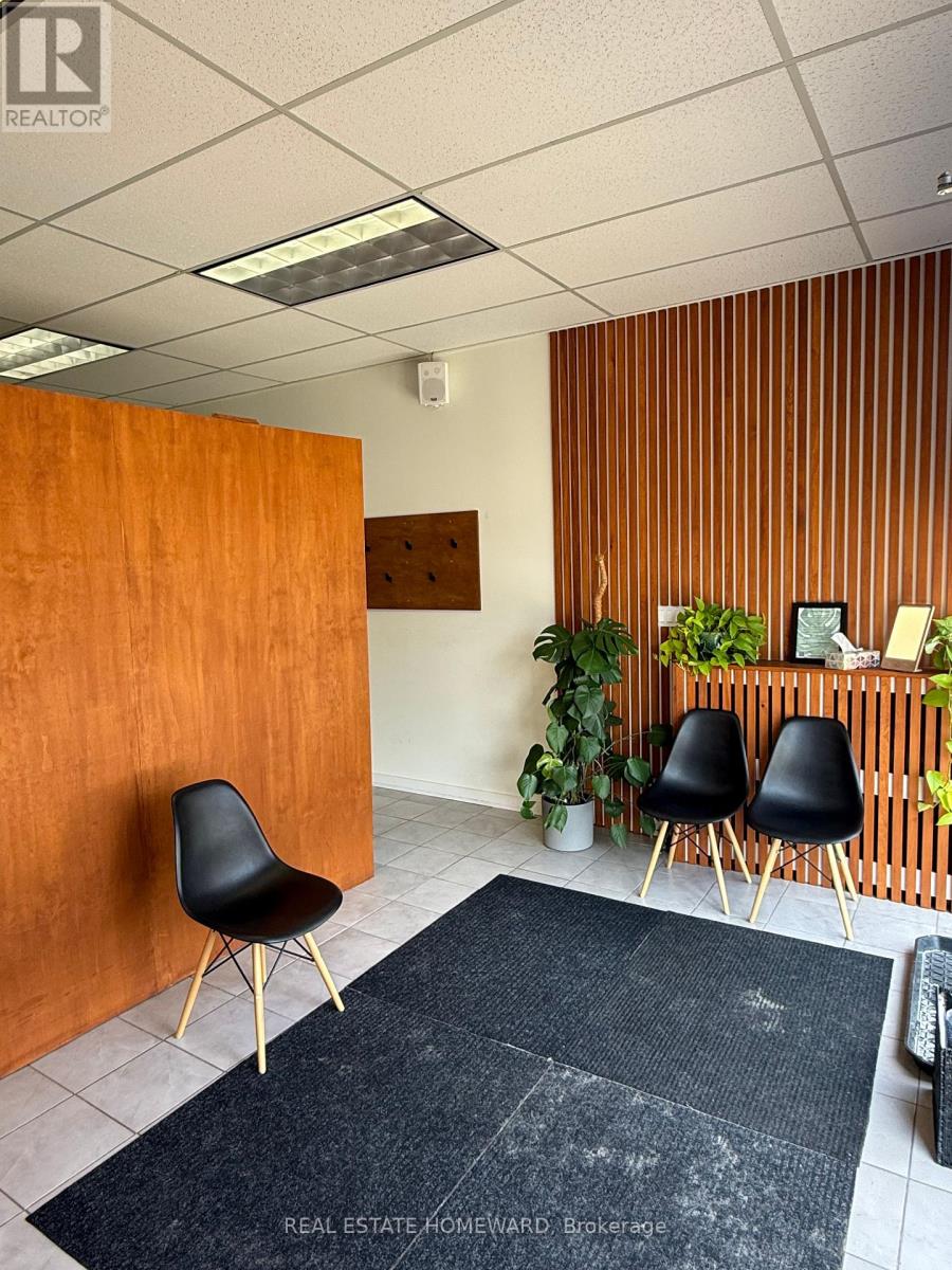 136 Main Street, Toronto, Ontario  M4E 2V8 - Photo 2 - E13544750