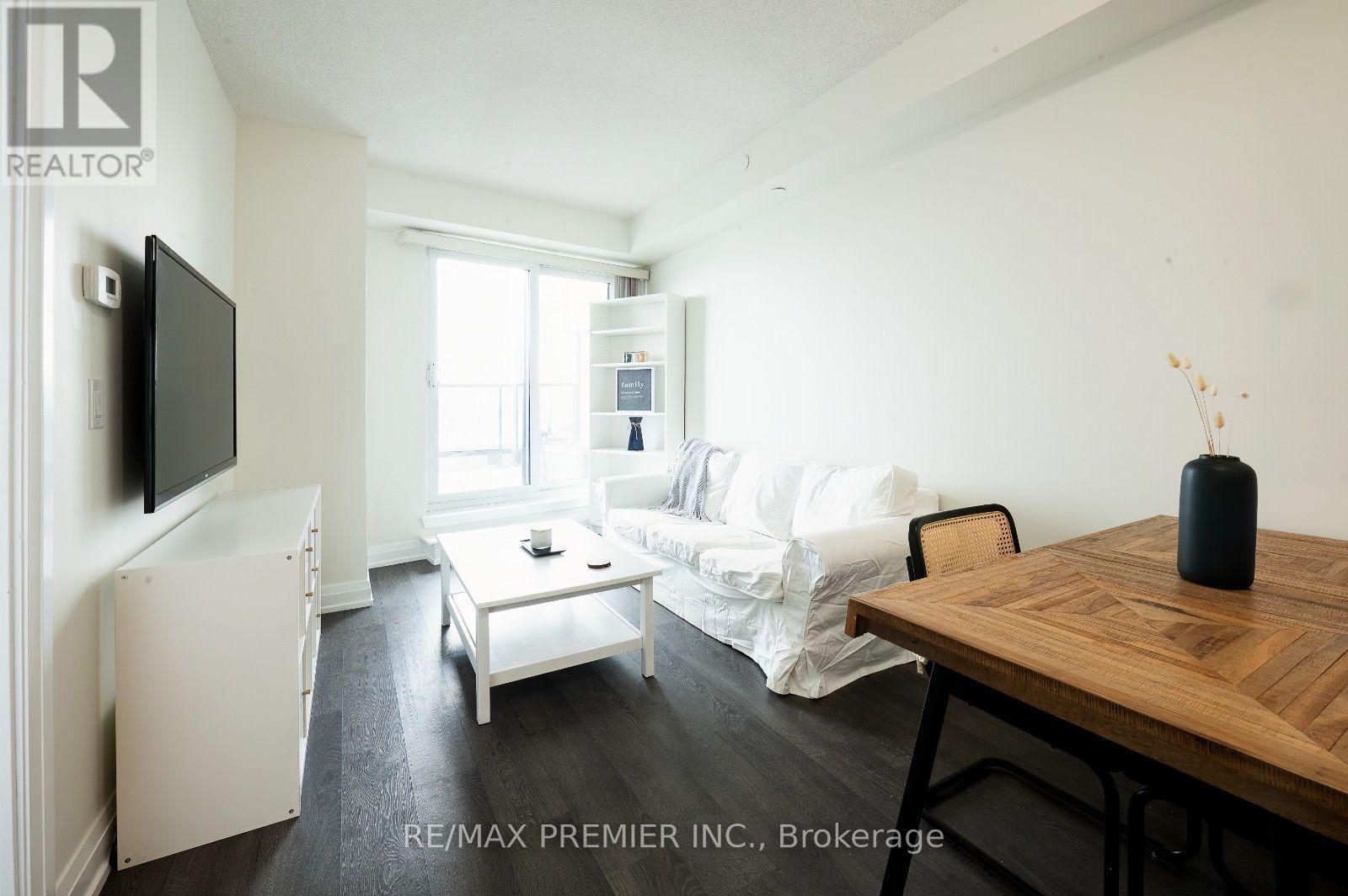 211 - 3600 Highway 7 Road, Vaughan, Ontario L4L 0G8 - Photo 3 - N13544550