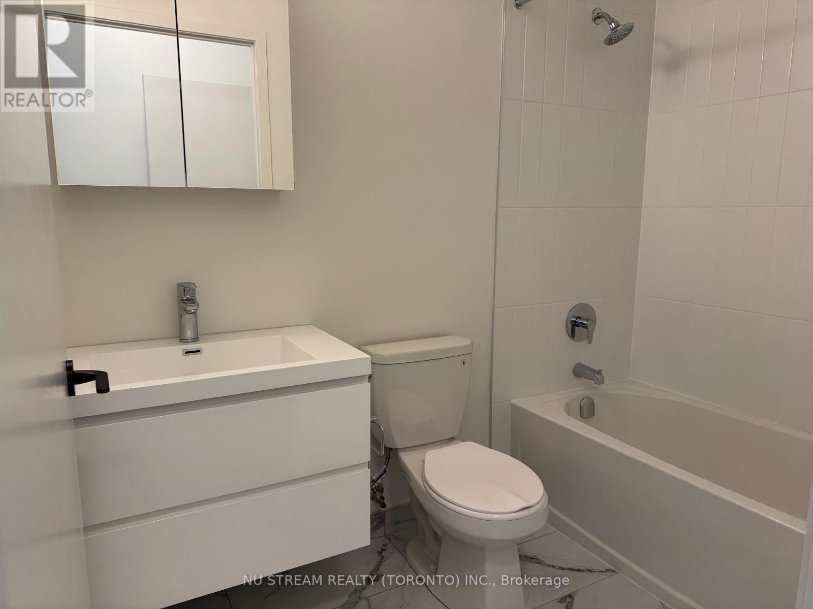 317 - 38 Andre De Grasse Street, Markham, Ontario L6G 0H8 - Photo 4 - N13544584