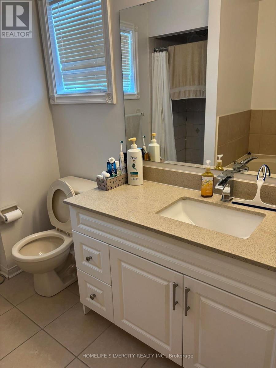 111 Edward Jeffreys Avenue, Markham, Ontario  L6E 1W1 - Photo 14 - N13544618
