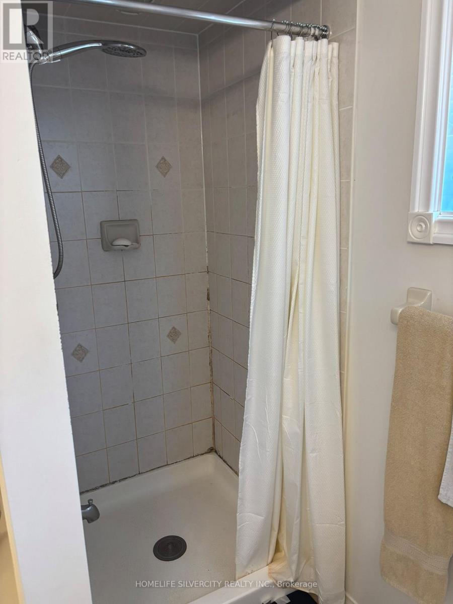 111 Edward Jeffreys Avenue, Markham, Ontario  L6E 1W1 - Photo 15 - N13544618