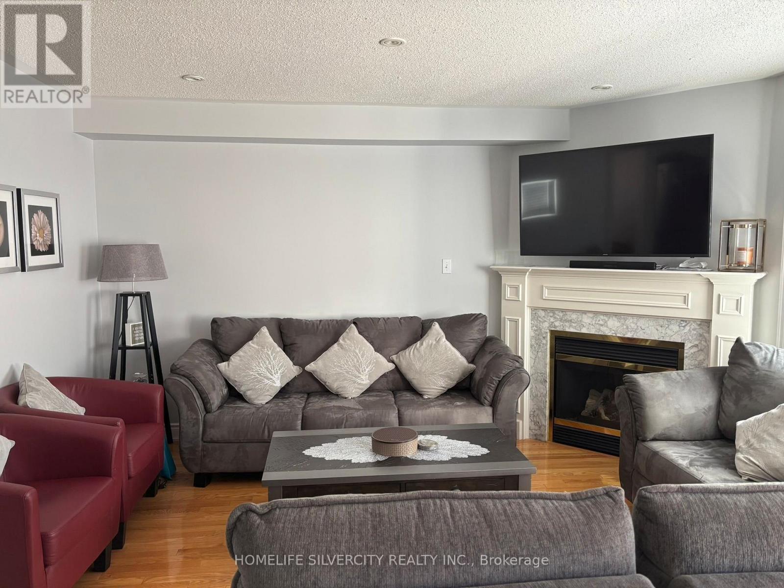 111 Edward Jeffreys Avenue, Markham, Ontario  L6E 1W1 - Photo 3 - N13544618