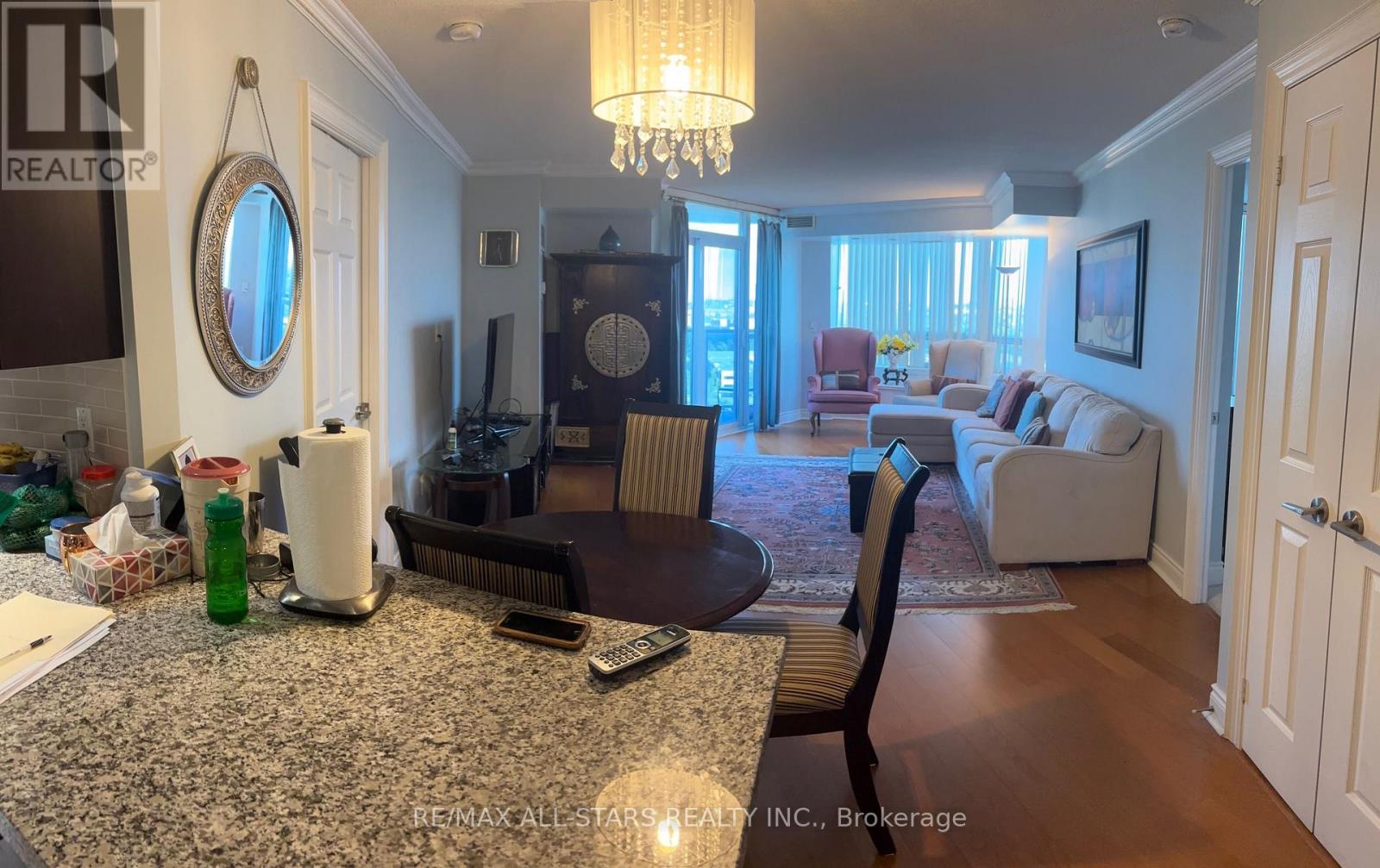 1563 - 23 Cox Boulevard, Markham, Ontario  L3R 7Z9 - Photo 6 - N13544636
