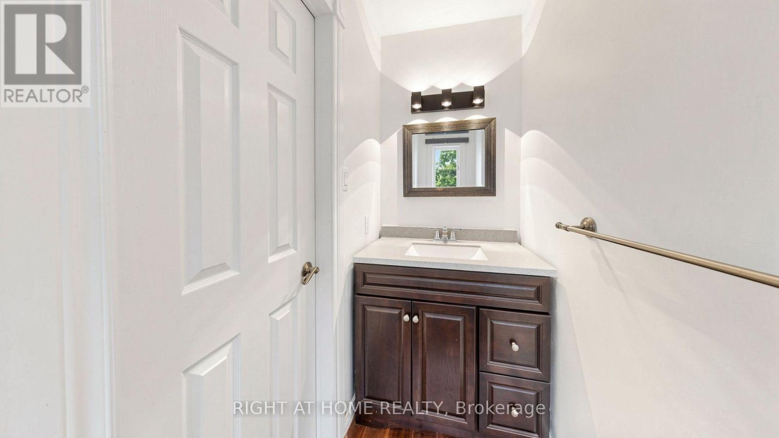 206 Fairwood Drive, Georgina, Ontario  L4P 3Y5 - Photo 20 - N13544736