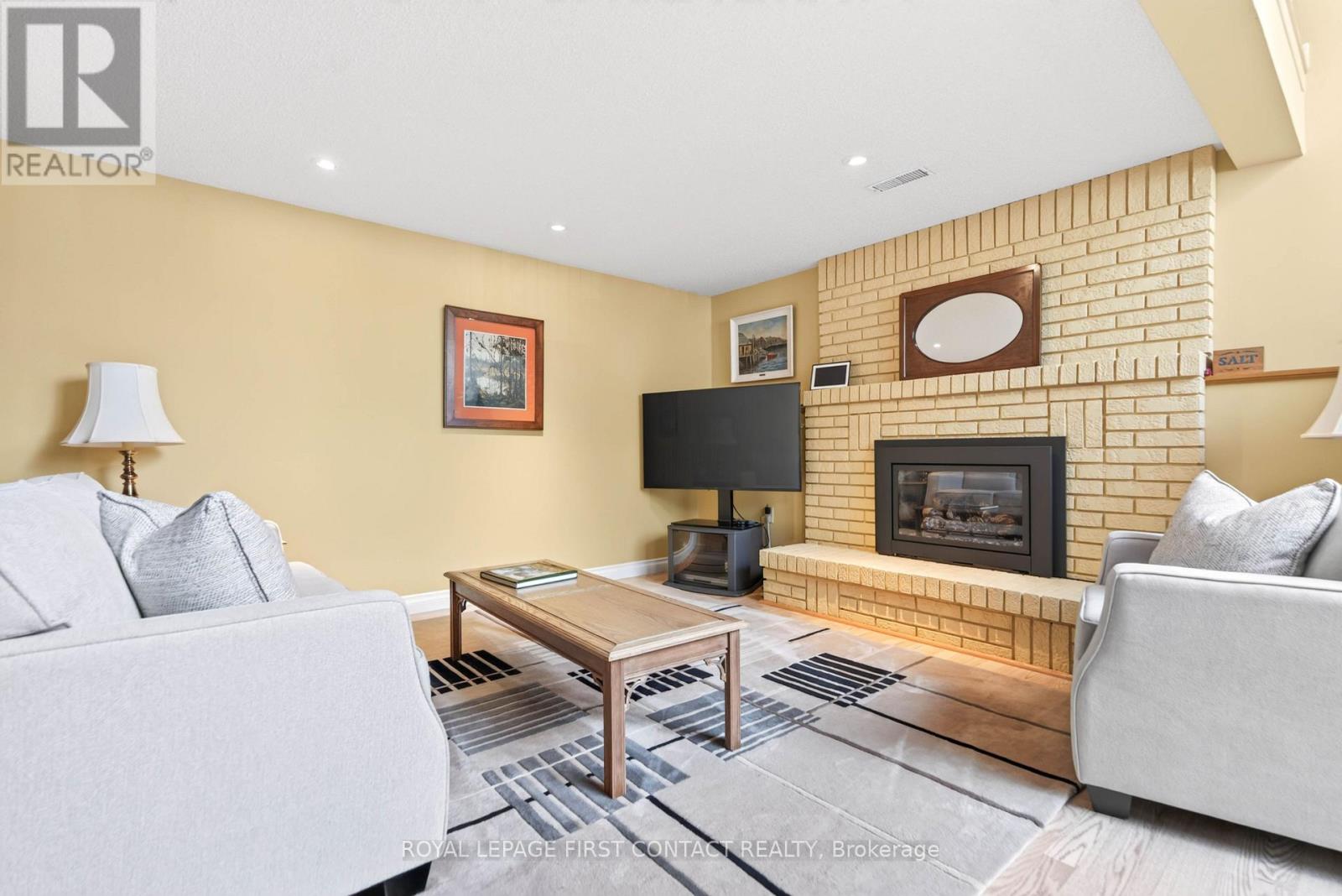 180 Burns Circle, Barrie (Letitia Heights), Ontario  L4N 6A8 - Photo 12 - S13544718