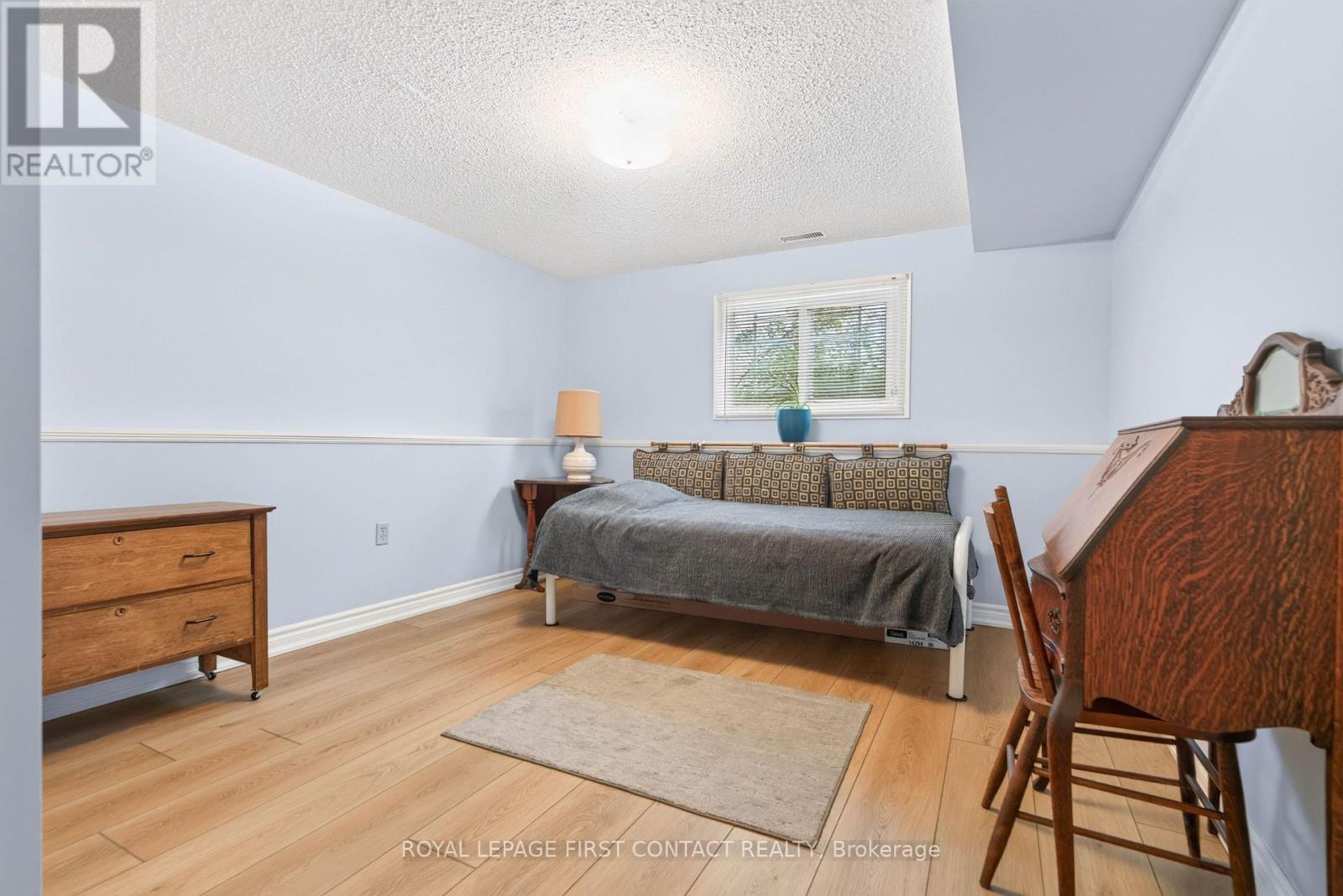 180 Burns Circle, Barrie (Letitia Heights), Ontario  L4N 6A8 - Photo 13 - S13544718