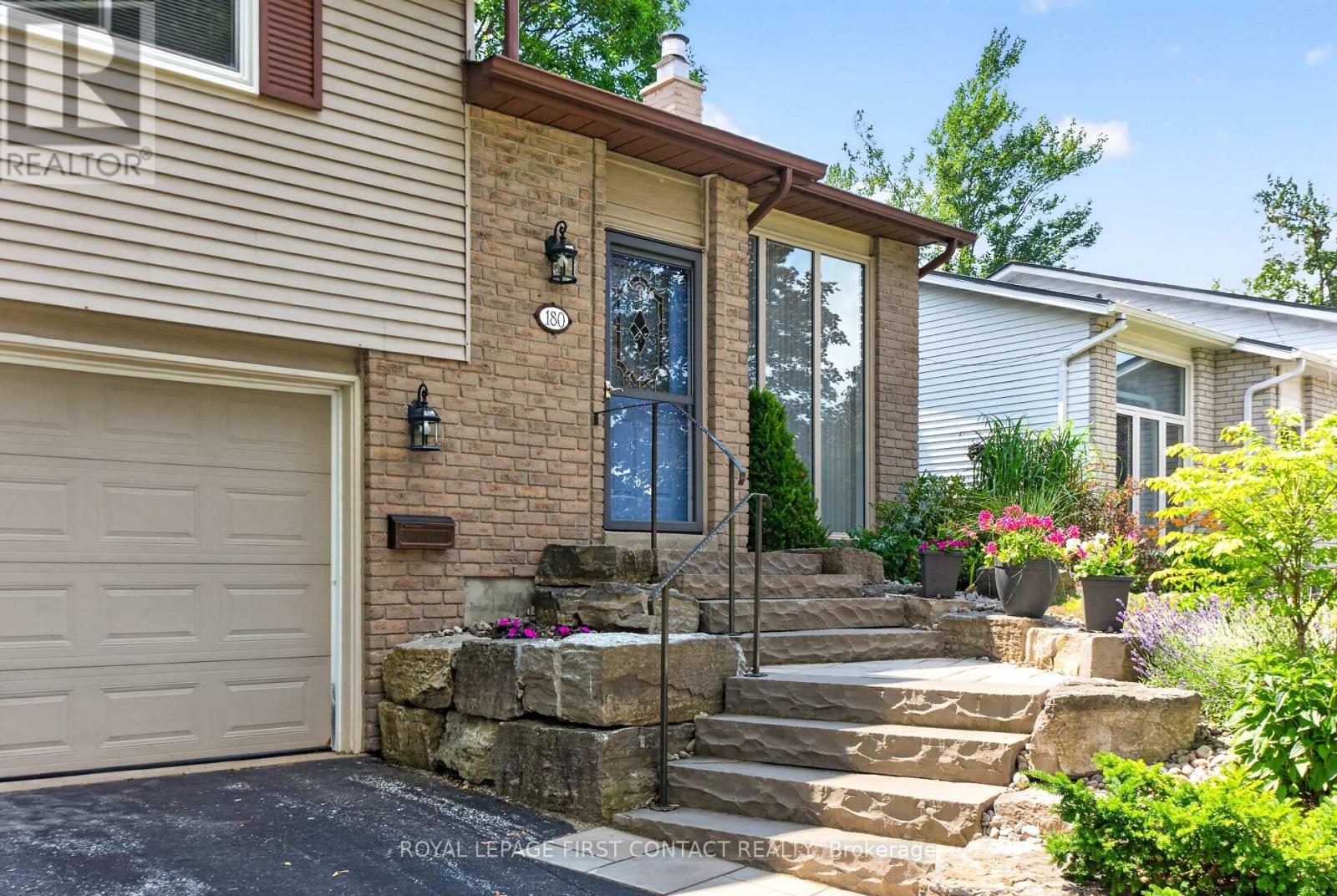 180 Burns Circle, Barrie (Letitia Heights), Ontario  L4N 6A8 - Photo 2 - S13544718