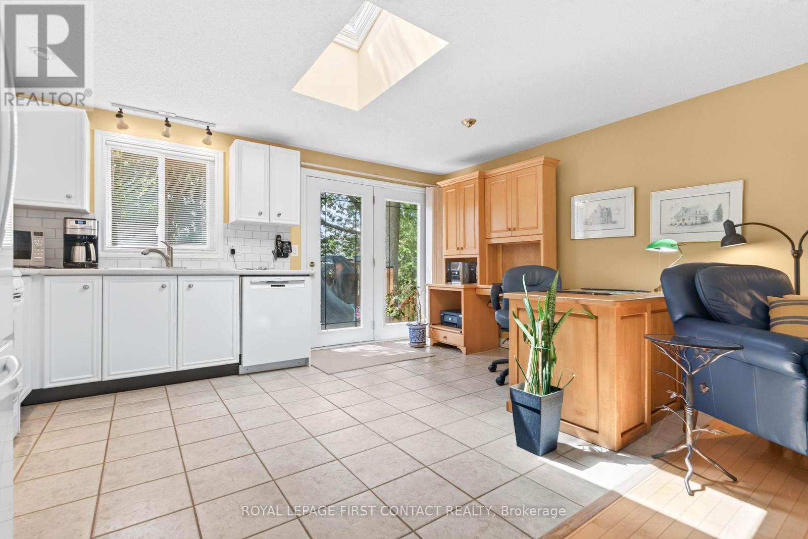 180 Burns Circle, Barrie (Letitia Heights), Ontario  L4N 6A8 - Photo 6 - S13544718