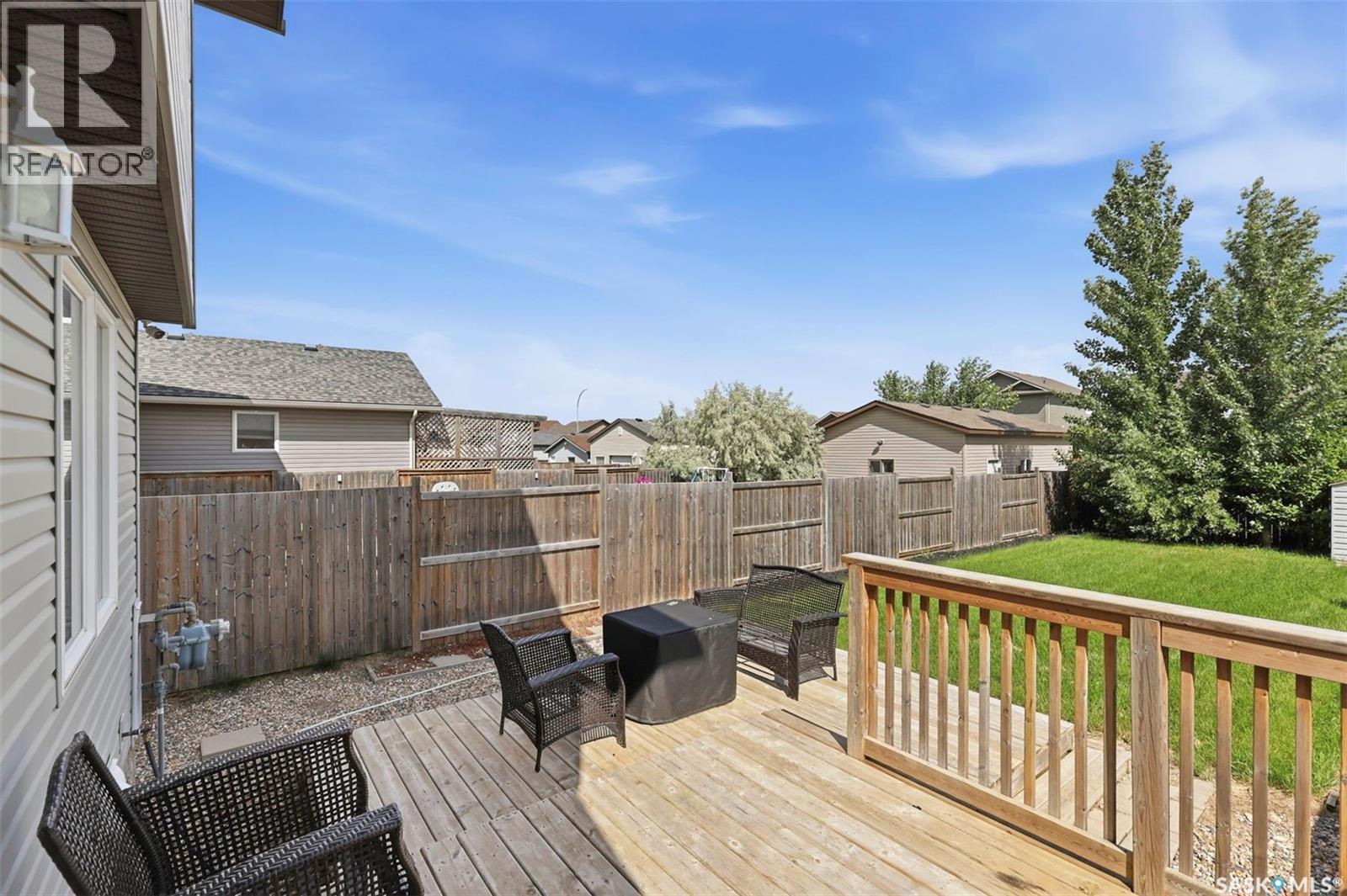 911 Glenview Cove, Martensville, Saskatchewan  S0K 0A2 - Photo 29 - SK042114