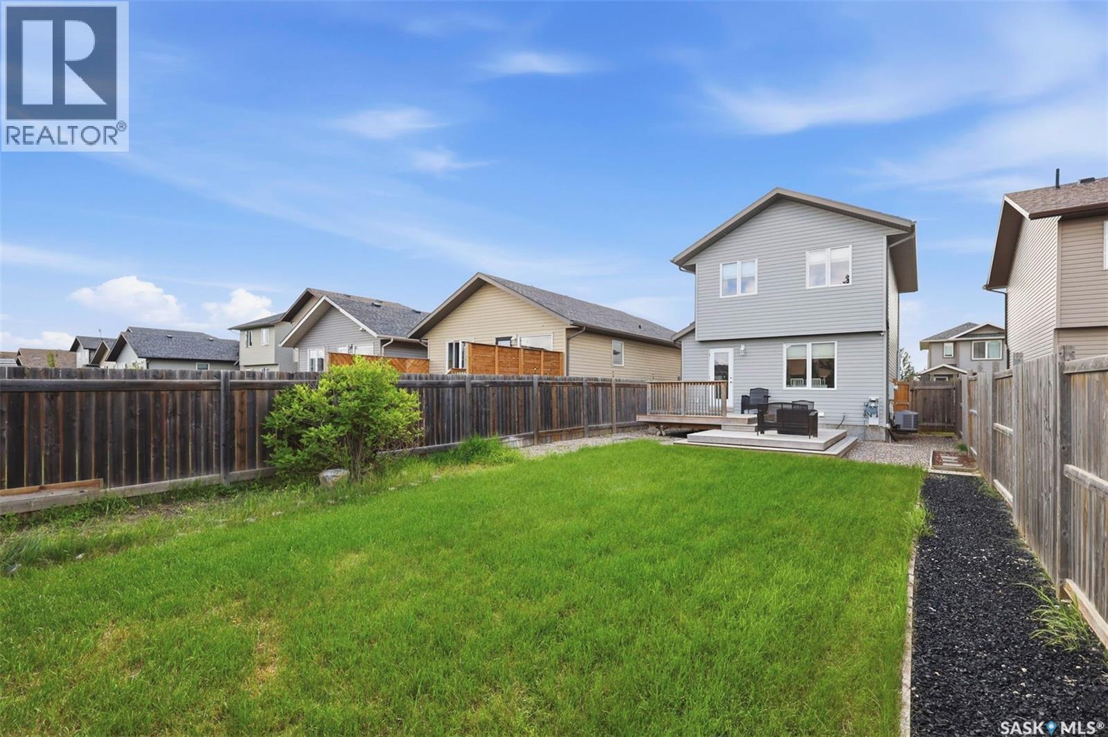 911 Glenview Cove, Martensville, Saskatchewan  S0K 0A2 - Photo 35 - SK042114