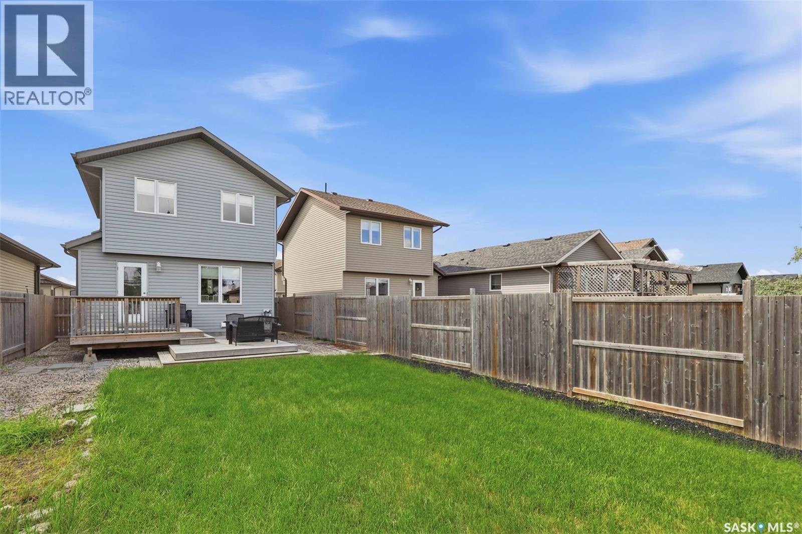 911 Glenview Cove, Martensville, Saskatchewan  S0K 0A2 - Photo 36 - SK042114