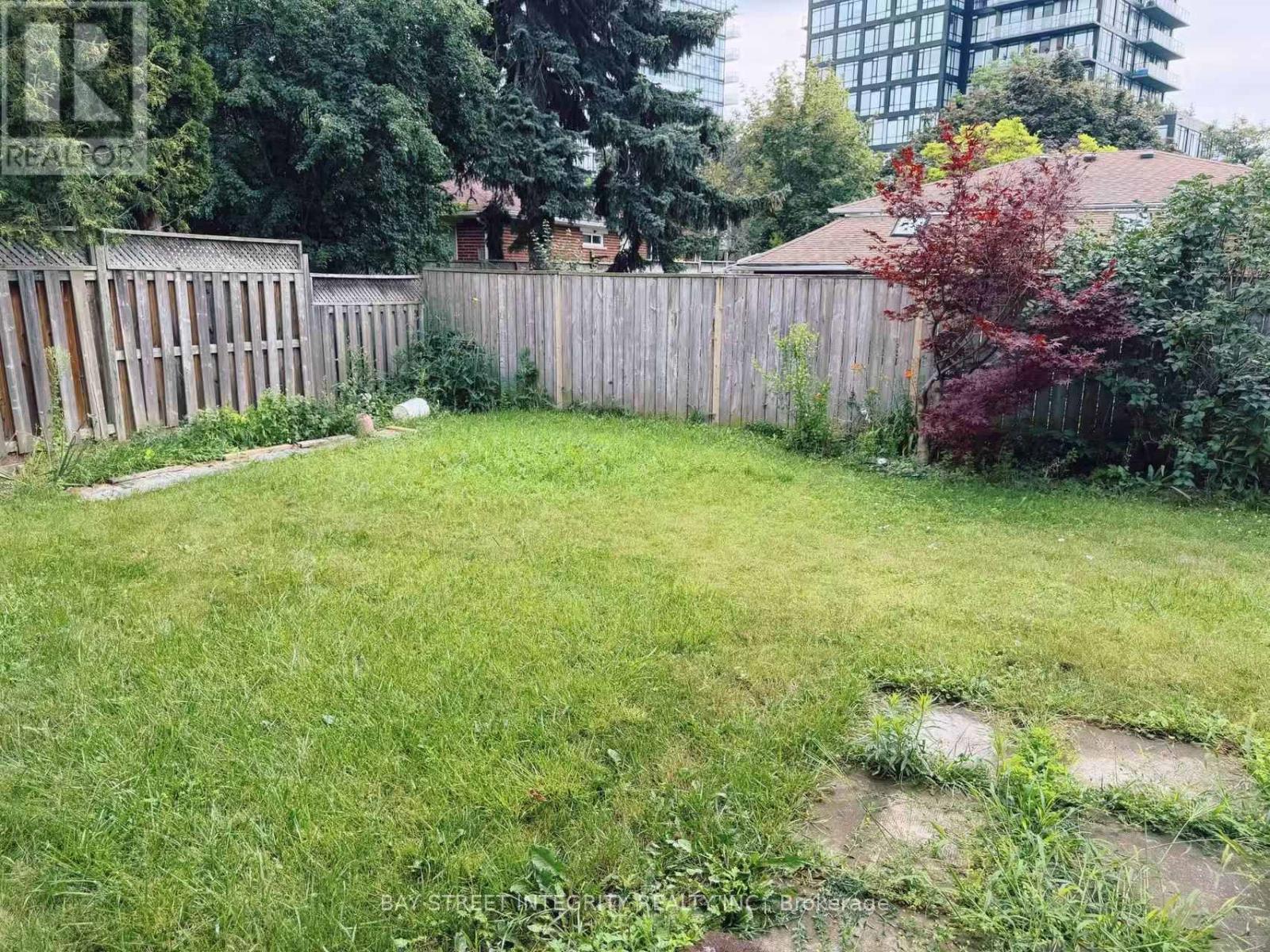 1&2 Fl - 21 Kingslake Road, Toronto, Ontario M2J 3E2 - Photo 20 - C13541434