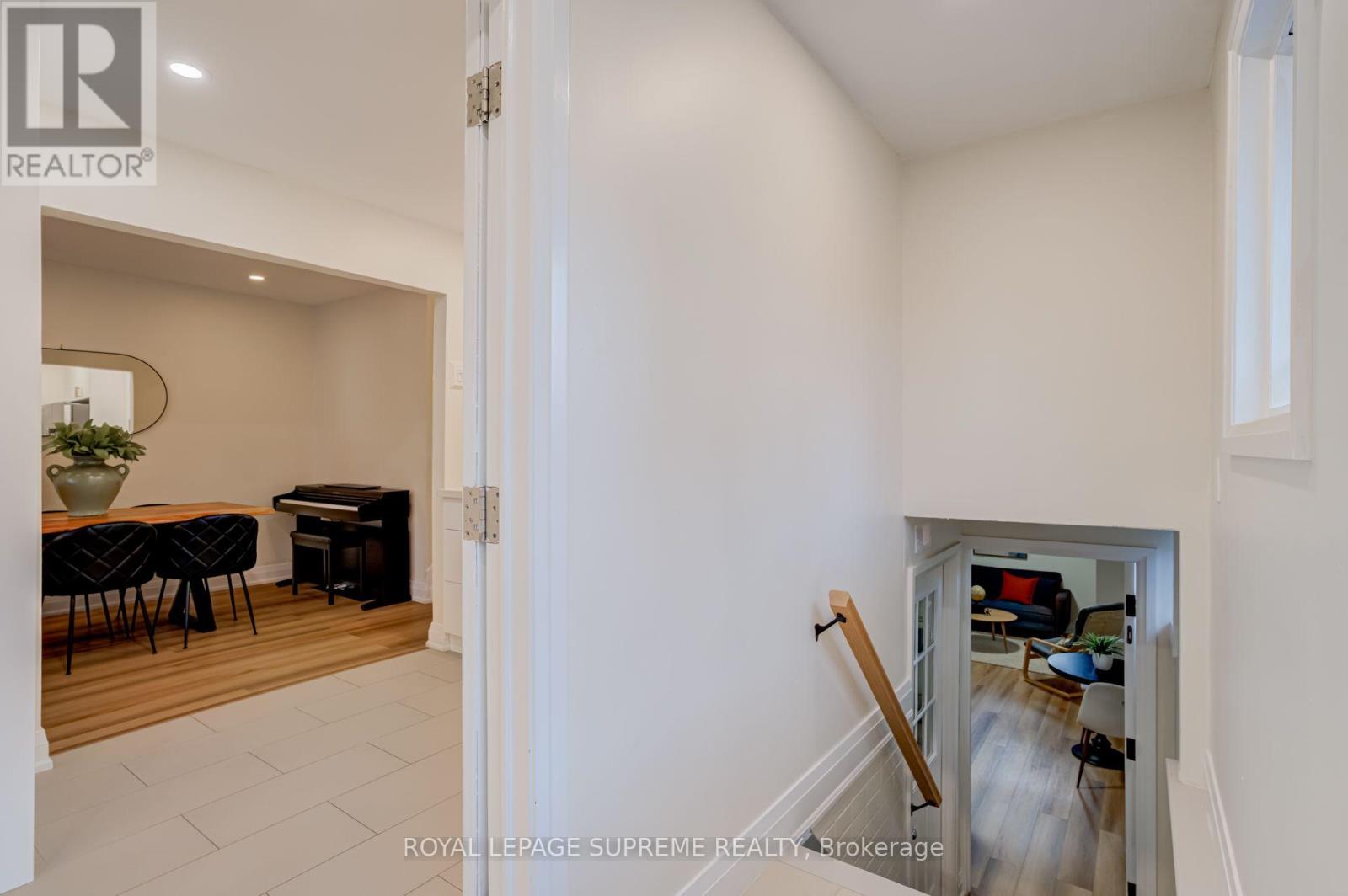 143 Voltarie Crescent, Mississauga, Ontario  L5A 2A5 - Photo 27 - W13544502