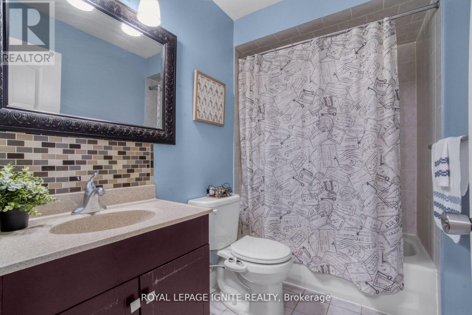 Upper - 50 Marycroft Court, Brampton, Ontario  L7A 2G3 - Photo 22 - W13544642