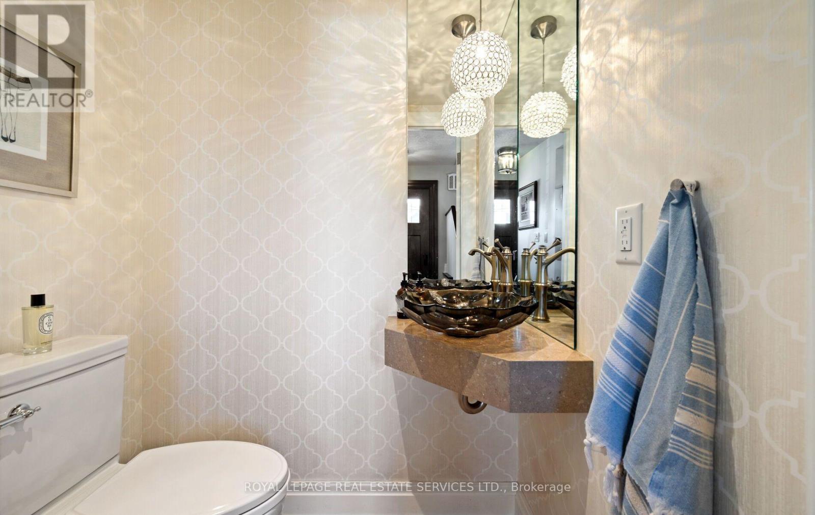 60 Thompson Avenue, Toronto, Ontario  M8Z 3T4 - Photo 17 - W13544646