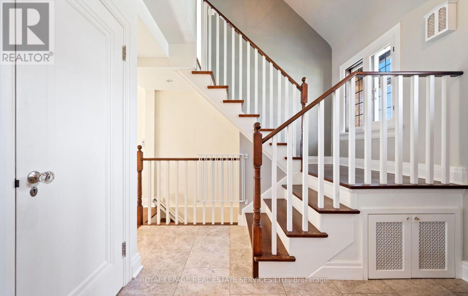 60 Thompson Avenue, Toronto, Ontario  M8Z 3T4 - Photo 18 - W13544646