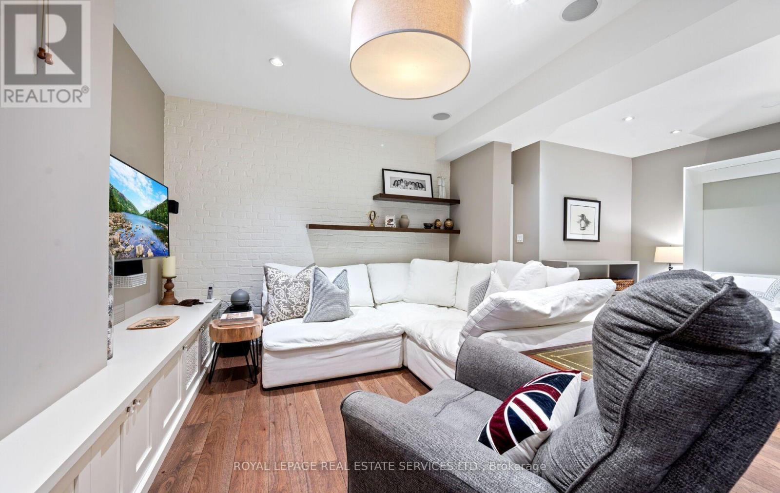 60 Thompson Avenue, Toronto, Ontario  M8Z 3T4 - Photo 38 - W13544646