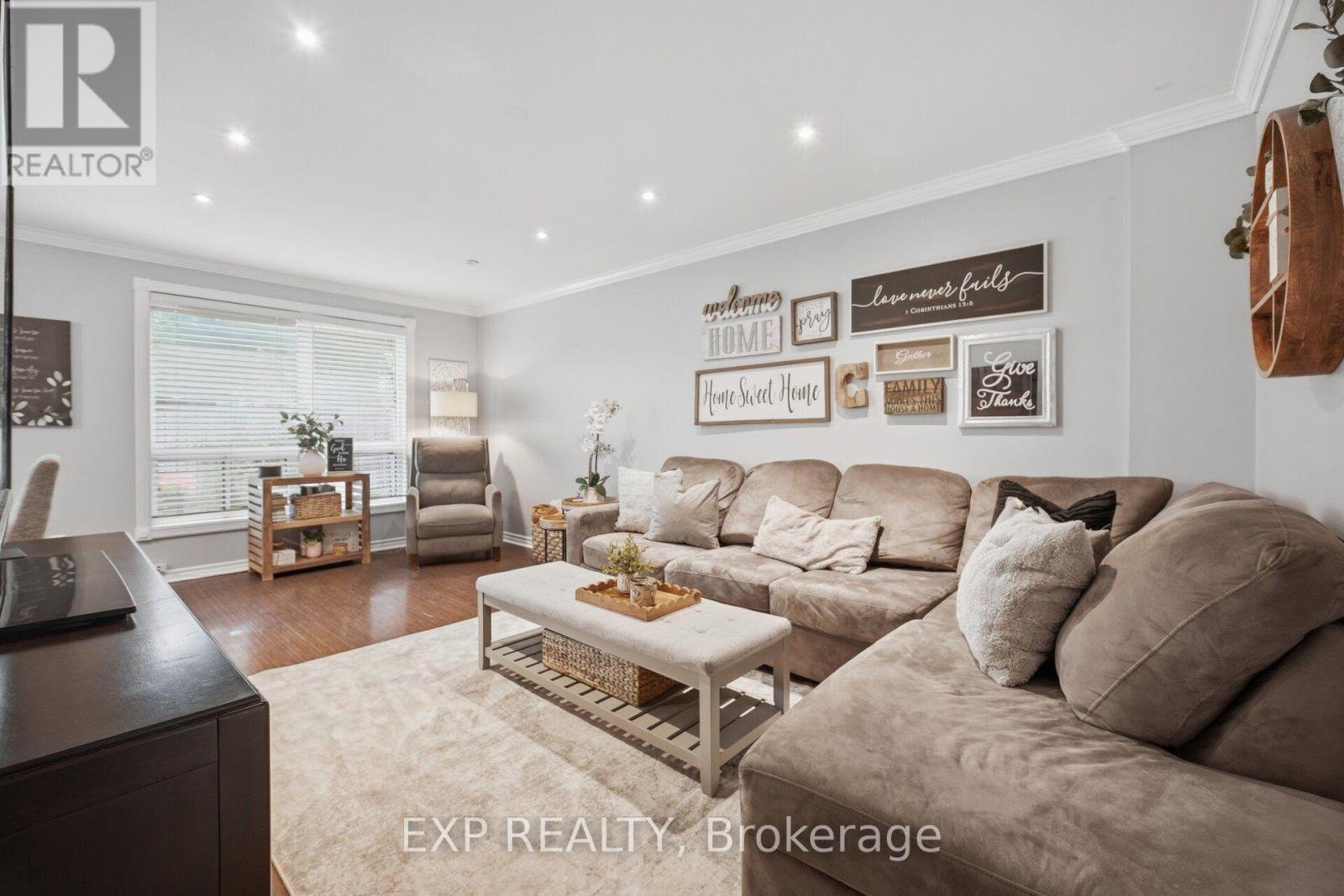 14 Royal Palm Drive, Brampton, Ontario  L6Z 1P5 - Photo 7 - W13544672