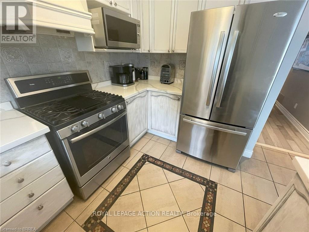 30 Hollybush Street, Brampton, Ontario  L6R 1A5 - Photo 10 - W13544706