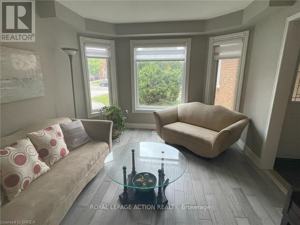 30 Hollybush Street, Brampton, Ontario  L6R 1A5 - Photo 5 - W13544706